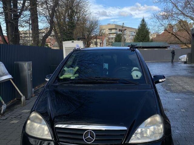 Черный Мерседес А класс, объемом двигателя 1.7 л и пробегом 260 тыс. км за 2750 $, фото 3 на Automoto.ua