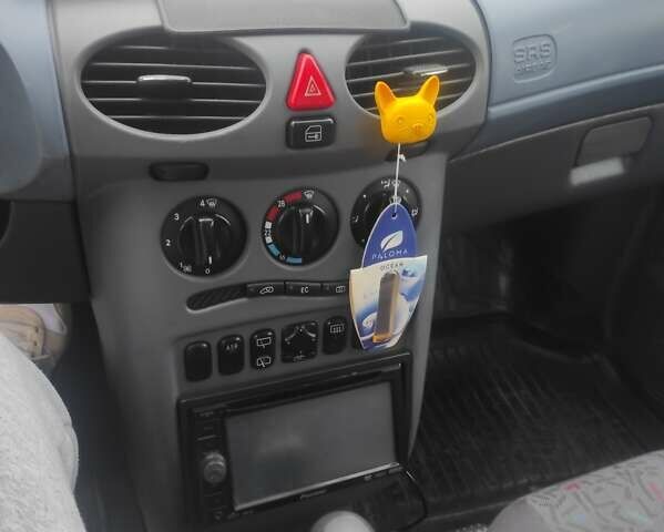 Черный Мерседес А класс, объемом двигателя 1.4 л и пробегом 235 тыс. км за 2800 $, фото 8 на Automoto.ua