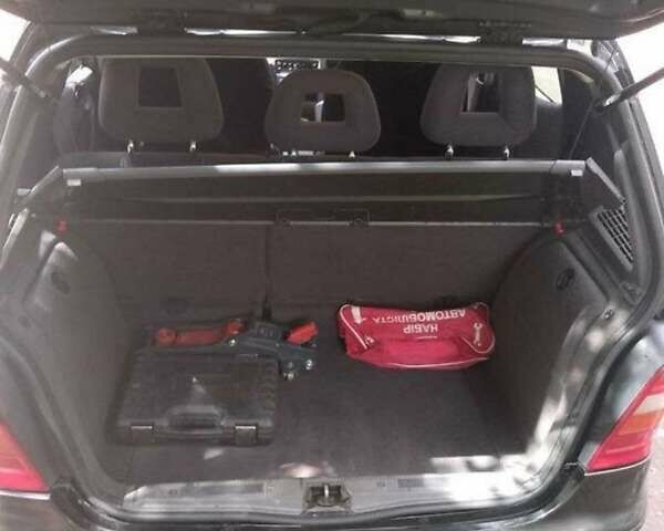 Черный Мерседес А класс, объемом двигателя 1.6 л и пробегом 240 тыс. км за 2600 $, фото 4 на Automoto.ua