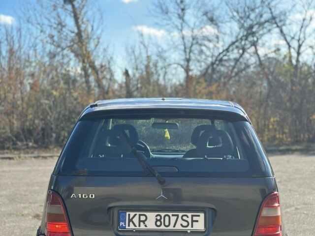 Чорний Мерседес А клас, об'ємом двигуна 1.6 л та пробігом 250 тис. км за 1350 $, фото 4 на Automoto.ua