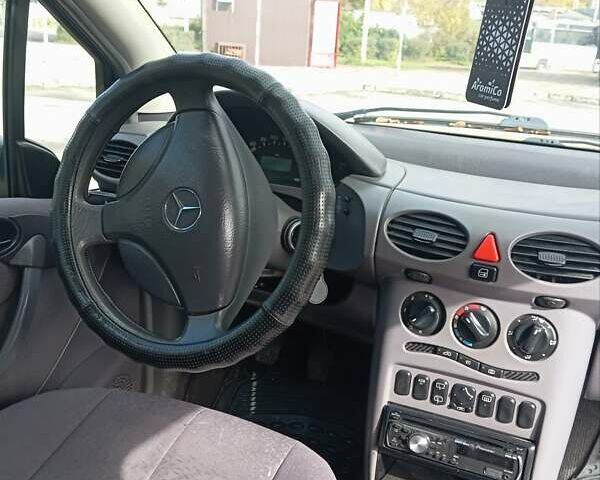 Черный Мерседес А класс, объемом двигателя 1.69 л и пробегом 270 тыс. км за 3100 $, фото 13 на Automoto.ua