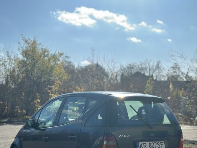 Чорний Мерседес А клас, об'ємом двигуна 1.6 л та пробігом 250 тис. км за 1350 $, фото 3 на Automoto.ua