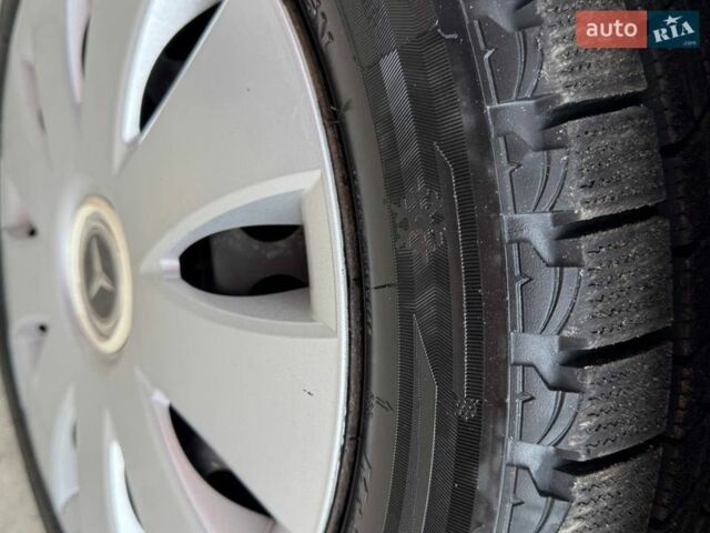 Черный Мерседес А класс, объемом двигателя 1.4 л и пробегом 213 тыс. км за 4799 $, фото 20 на Automoto.ua