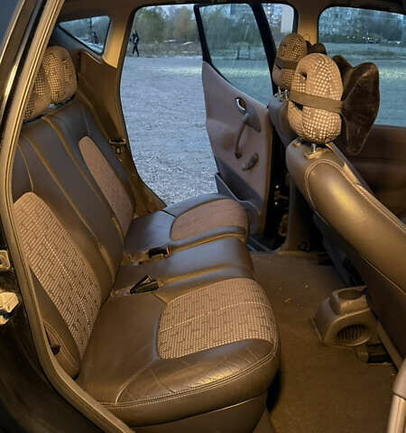 Черный Мерседес А класс, объемом двигателя 1.6 л и пробегом 188 тыс. км за 3700 $, фото 7 на Automoto.ua