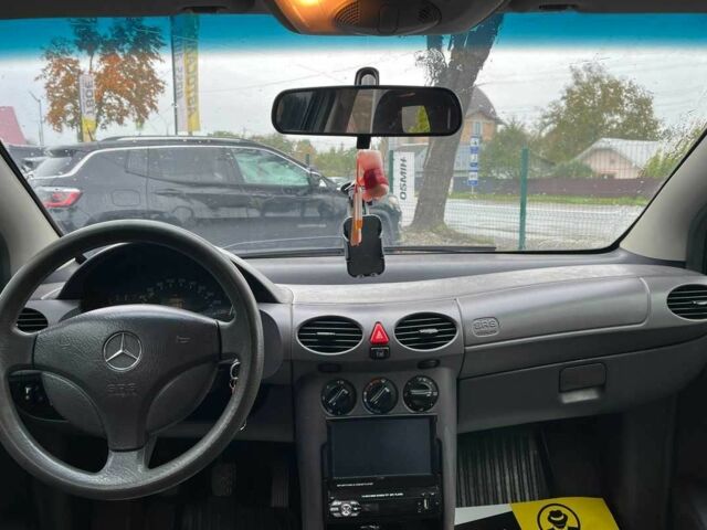 Черный Мерседес А класс, объемом двигателя 1.7 л и пробегом 289 тыс. км за 3999 $, фото 18 на Automoto.ua