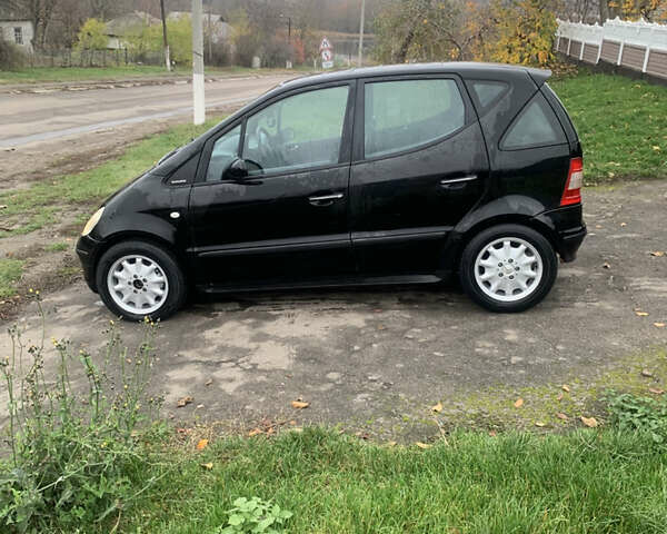 Черный Мерседес А класс, объемом двигателя 1.6 л и пробегом 201 тыс. км за 2999 $, фото 6 на Automoto.ua