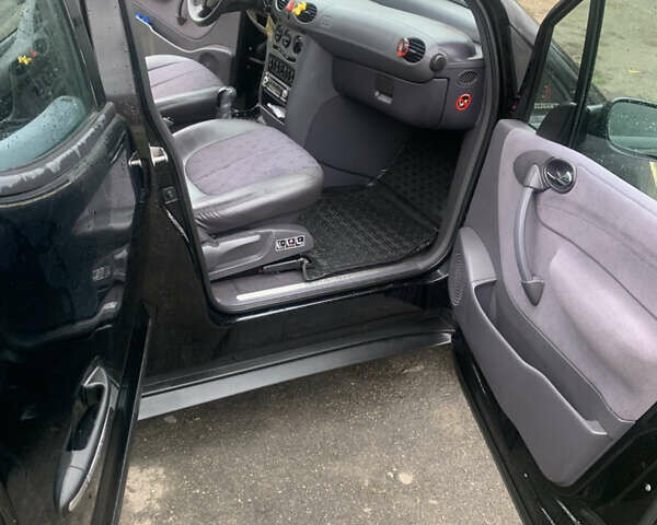 Черный Мерседес А класс, объемом двигателя 1.6 л и пробегом 201 тыс. км за 2999 $, фото 16 на Automoto.ua