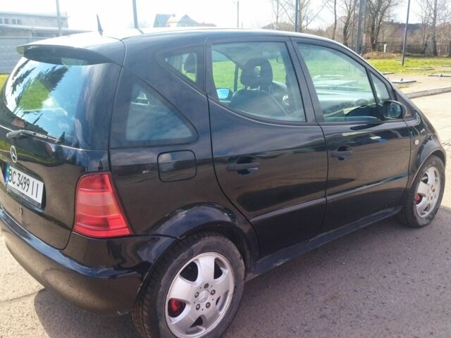 Черный Мерседес А класс, объемом двигателя 1.9 л и пробегом 212 тыс. км за 3999 $, фото 7 на Automoto.ua