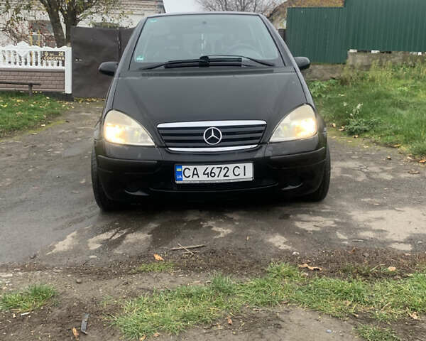 Черный Мерседес А класс, объемом двигателя 1.6 л и пробегом 201 тыс. км за 2999 $, фото 2 на Automoto.ua