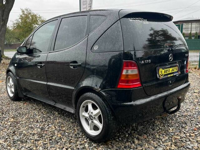Черный Мерседес А класс, объемом двигателя 1.7 л и пробегом 289 тыс. км за 3999 $, фото 3 на Automoto.ua