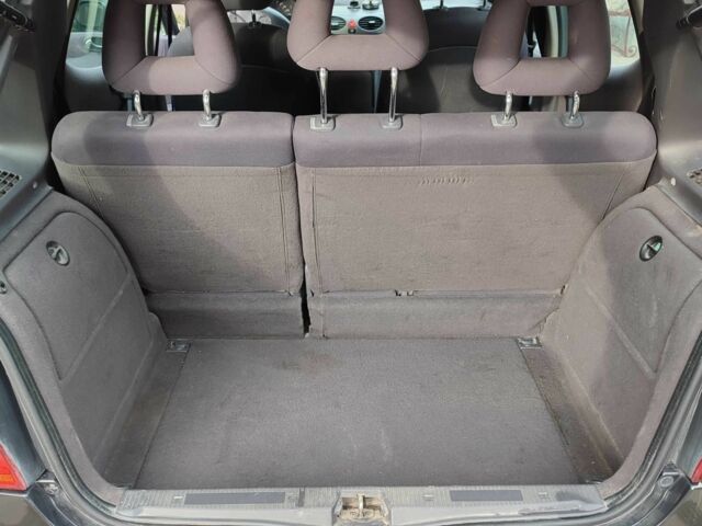 Черный Мерседес А класс, объемом двигателя 1.4 л и пробегом 262 тыс. км за 2300 $, фото 1 на Automoto.ua