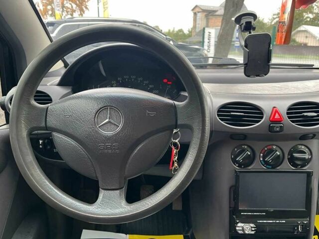 Черный Мерседес А класс, объемом двигателя 1.7 л и пробегом 289 тыс. км за 3999 $, фото 17 на Automoto.ua