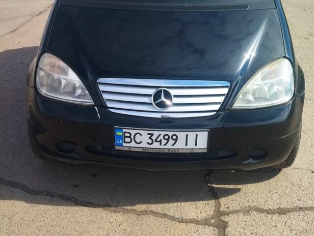 Черный Мерседес А класс, объемом двигателя 1.9 л и пробегом 212 тыс. км за 3999 $, фото 1 на Automoto.ua