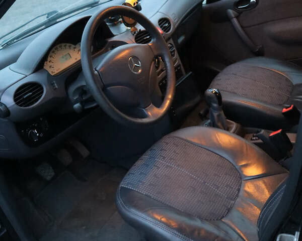 Черный Мерседес А класс, объемом двигателя 1.6 л и пробегом 188 тыс. км за 3700 $, фото 10 на Automoto.ua