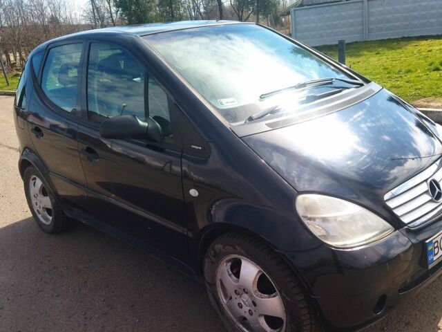 Черный Мерседес А класс, объемом двигателя 1.9 л и пробегом 212 тыс. км за 3999 $, фото 5 на Automoto.ua