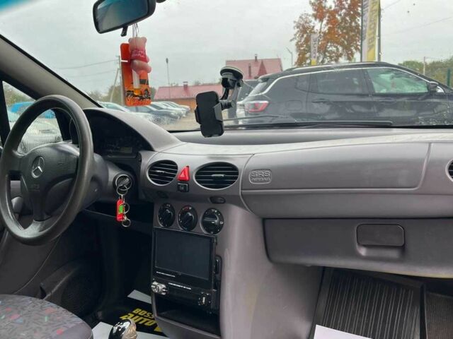 Черный Мерседес А класс, объемом двигателя 1.7 л и пробегом 289 тыс. км за 3999 $, фото 21 на Automoto.ua