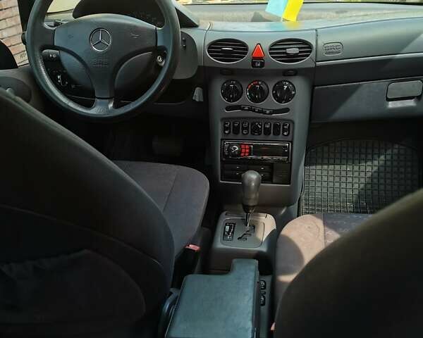 Чорний Мерседес А клас, об'ємом двигуна 0 л та пробігом 206 тис. км за 3500 $, фото 5 на Automoto.ua