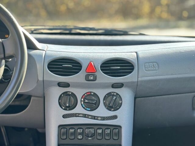 Чорний Мерседес А клас, об'ємом двигуна 1.6 л та пробігом 250 тис. км за 1350 $, фото 10 на Automoto.ua