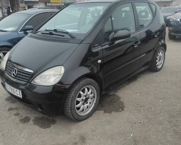 Черный Мерседес А класс, объемом двигателя 1.4 л и пробегом 235 тыс. км за 2800 $, фото 1 на Automoto.ua