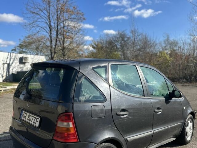 Чорний Мерседес А клас, об'ємом двигуна 1.6 л та пробігом 250 тис. км за 1350 $, фото 5 на Automoto.ua