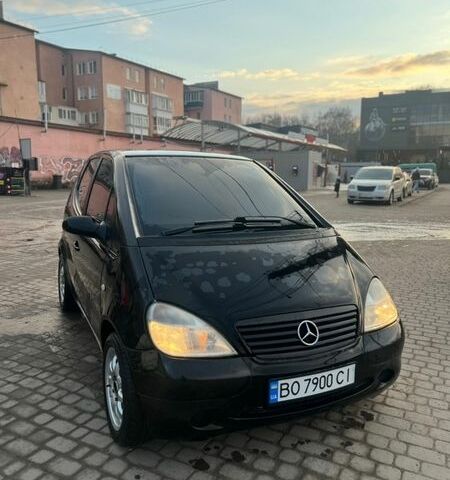 Черный Мерседес А класс, объемом двигателя 1.4 л и пробегом 238 тыс. км за 3600 $, фото 3 на Automoto.ua