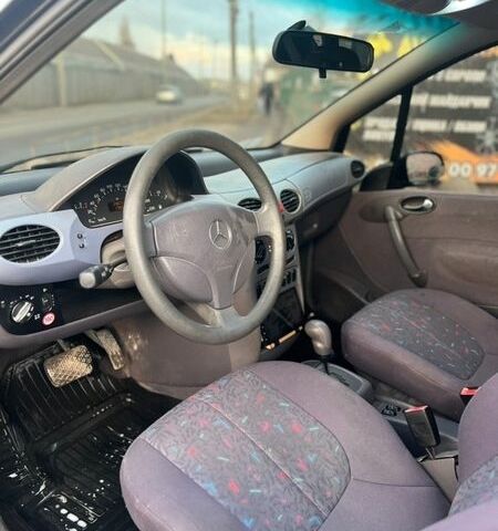 Черный Мерседес А класс, объемом двигателя 1.4 л и пробегом 238 тыс. км за 3600 $, фото 8 на Automoto.ua