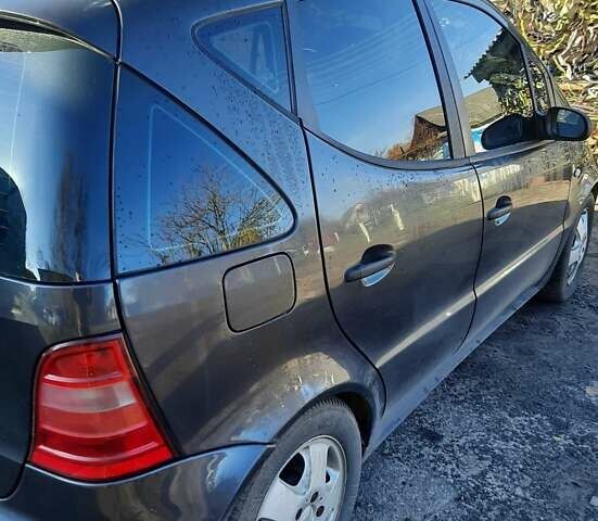 Черный Мерседес А класс, объемом двигателя 1.7 л и пробегом 360 тыс. км за 3567 $, фото 2 на Automoto.ua