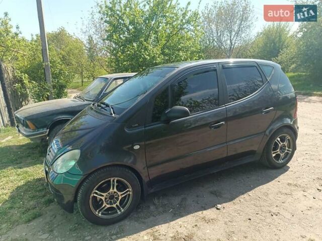 Черный Мерседес А класс, объемом двигателя 1.7 л и пробегом 245 тыс. км за 3500 $, фото 7 на Automoto.ua