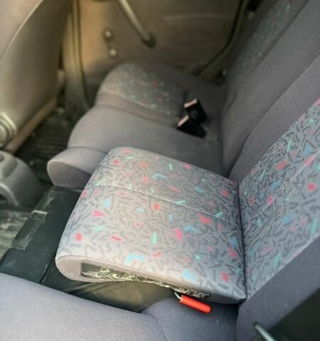 Черный Мерседес А класс, объемом двигателя 1.4 л и пробегом 238 тыс. км за 3600 $, фото 13 на Automoto.ua