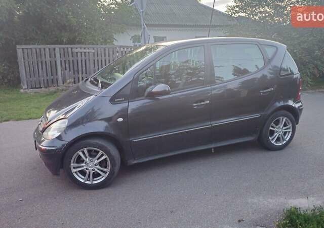 Черный Мерседес А класс, объемом двигателя 1.69 л и пробегом 330 тыс. км за 4500 $, фото 4 на Automoto.ua