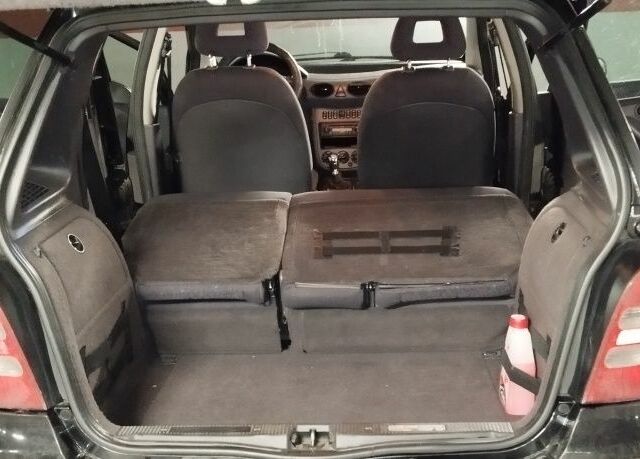 Чорний Мерседес А клас, об'ємом двигуна 1.7 л та пробігом 246 тис. км за 4200 $, фото 18 на Automoto.ua