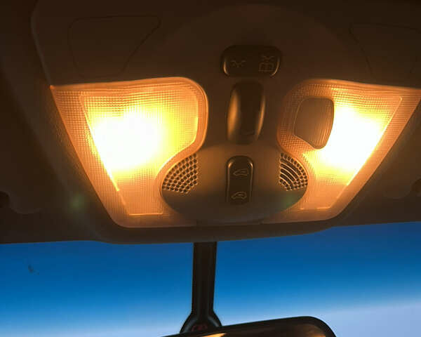 Чорний Мерседес А клас, об'ємом двигуна 1.9 л та пробігом 204 тис. км за 3899 $, фото 19 на Automoto.ua