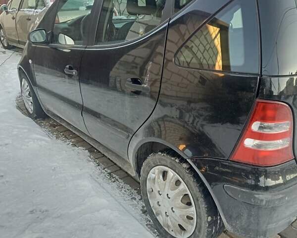 Черный Мерседес А класс, объемом двигателя 1.6 л и пробегом 128 тыс. км за 3700 $, фото 14 на Automoto.ua