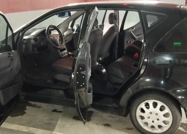 Чорний Мерседес А клас, об'ємом двигуна 1.7 л та пробігом 246 тис. км за 4200 $, фото 13 на Automoto.ua