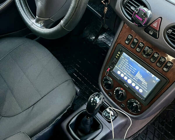 Черный Мерседес А класс, объемом двигателя 1.9 л и пробегом 173 тыс. км за 2999 $, фото 10 на Automoto.ua