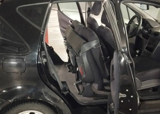 Чорний Мерседес А клас, об'ємом двигуна 1.7 л та пробігом 246 тис. км за 4200 $, фото 17 на Automoto.ua