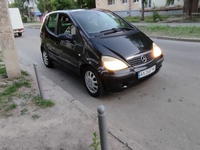 Чорний Мерседес А клас, об'ємом двигуна 1.7 л та пробігом 246 тис. км за 4200 $, фото 1 на Automoto.ua