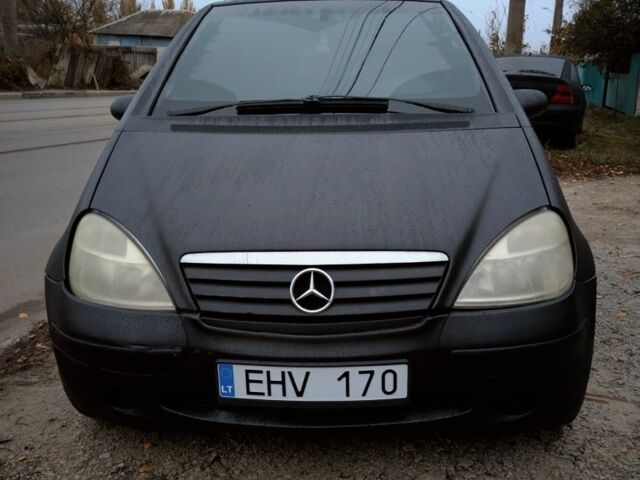 Черный Мерседес А класс, объемом двигателя 1.9 л и пробегом 203 тыс. км за 1499 $, фото 1 на Automoto.ua
