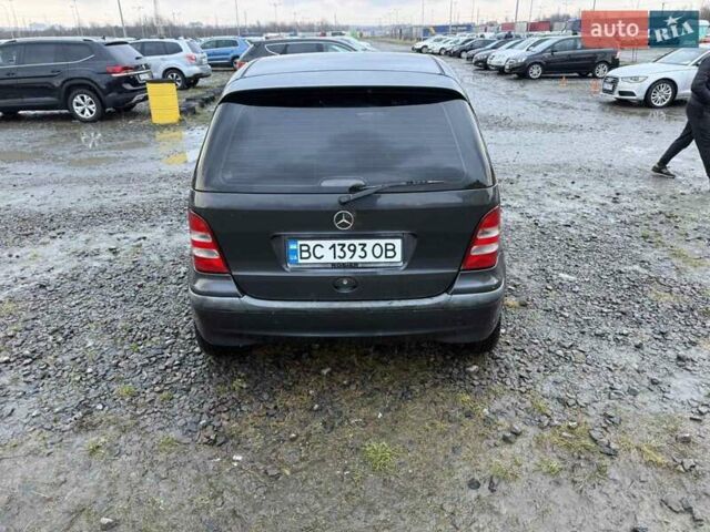 Чорний Мерседес А клас, об'ємом двигуна 1.6 л та пробігом 180 тис. км за 3750 $, фото 4 на Automoto.ua