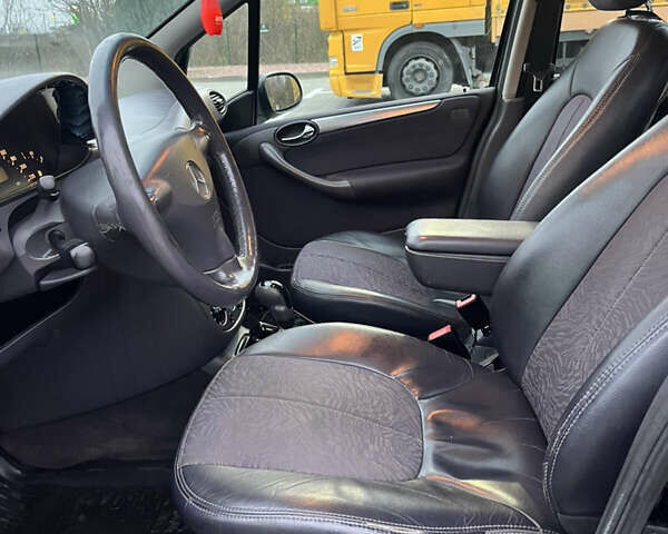 Чорний Мерседес А клас, об'ємом двигуна 1.9 л та пробігом 204 тис. км за 3899 $, фото 14 на Automoto.ua