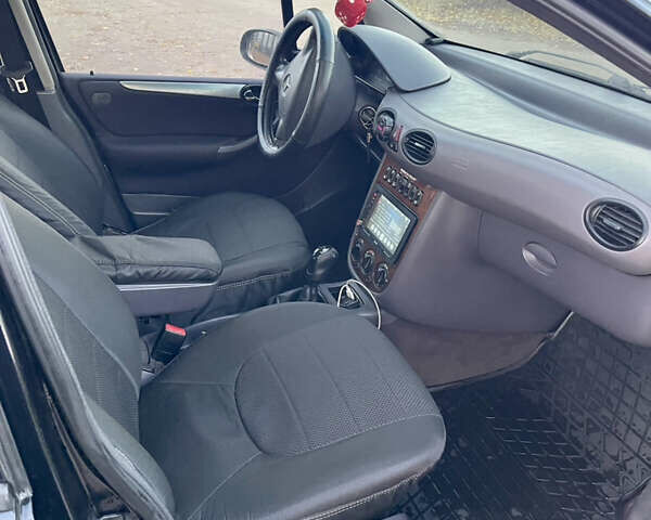 Черный Мерседес А класс, объемом двигателя 1.9 л и пробегом 173 тыс. км за 2999 $, фото 9 на Automoto.ua