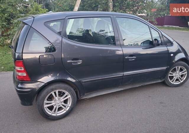 Черный Мерседес А класс, объемом двигателя 1.69 л и пробегом 330 тыс. км за 4500 $, фото 2 на Automoto.ua