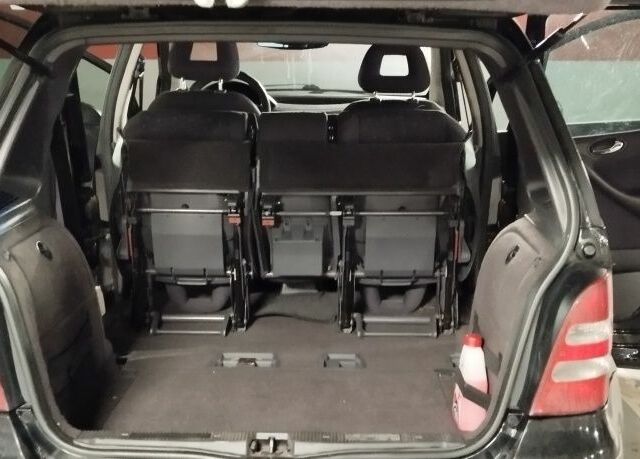 Чорний Мерседес А клас, об'ємом двигуна 1.7 л та пробігом 246 тис. км за 4200 $, фото 23 на Automoto.ua