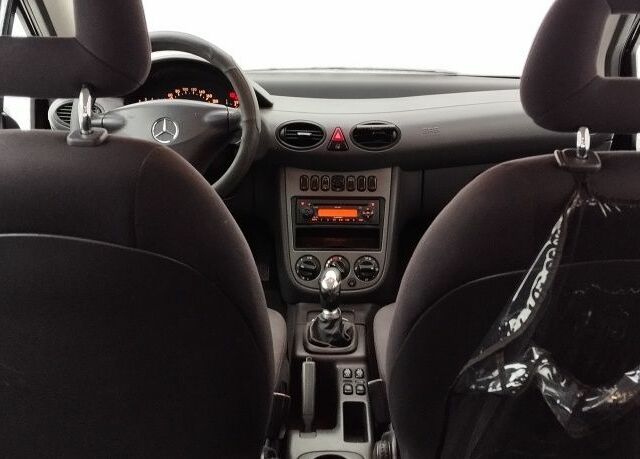 Чорний Мерседес А клас, об'ємом двигуна 1.7 л та пробігом 246 тис. км за 4200 $, фото 11 на Automoto.ua