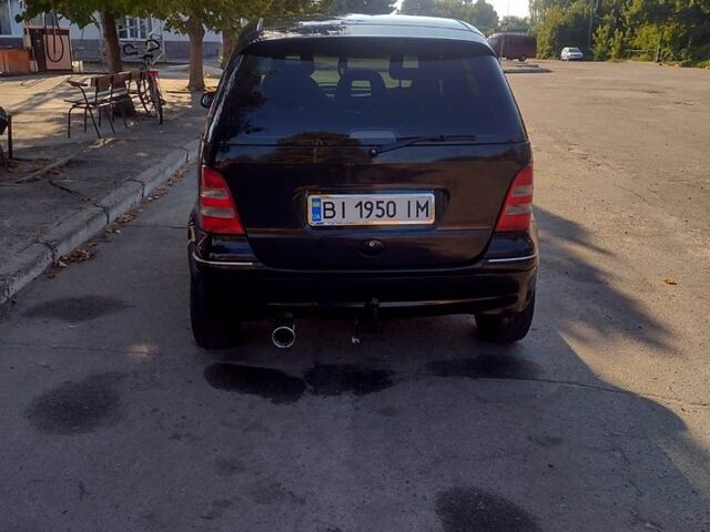 Чорний Мерседес А клас, об'ємом двигуна 1.9 л та пробігом 240 тис. км за 4200 $, фото 1 на Automoto.ua