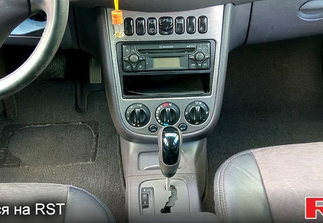 Черный Мерседес А класс, объемом двигателя 1.7 л и пробегом 294 тыс. км за 4200 $, фото 7 на Automoto.ua