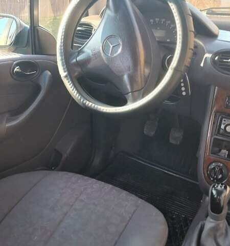 Чорний Мерседес А клас, об'ємом двигуна 1.69 л та пробігом 224 тис. км за 2800 $, фото 4 на Automoto.ua