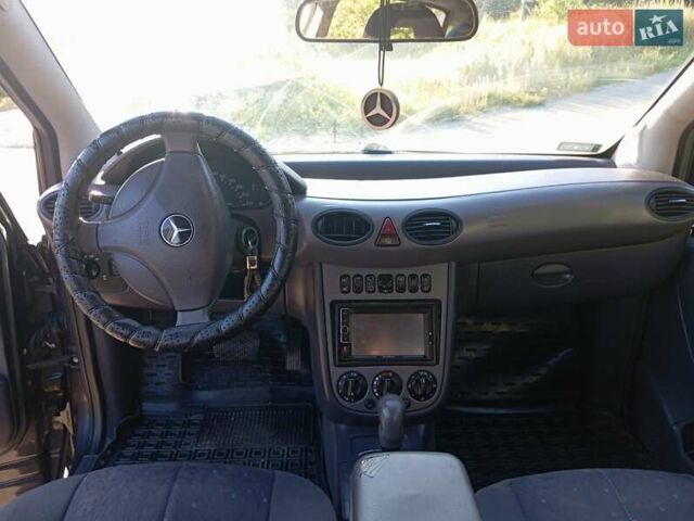 Чорний Мерседес А клас, об'ємом двигуна 1.69 л та пробігом 212 тис. км за 3900 $, фото 5 на Automoto.ua