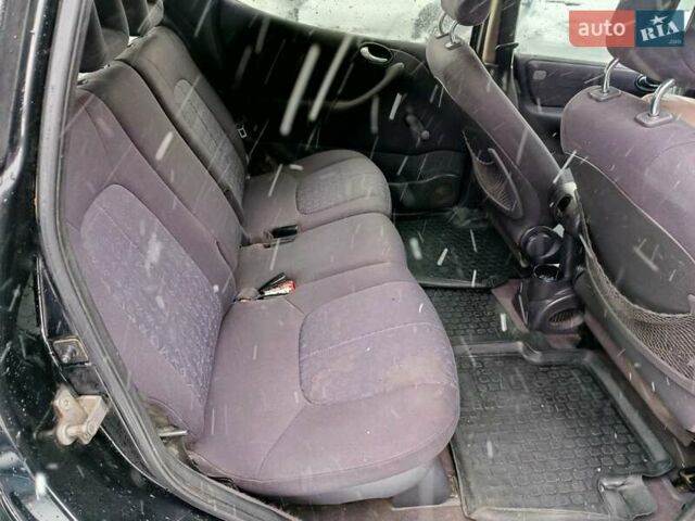 Черный Мерседес А класс, объемом двигателя 1.7 л и пробегом 270 тыс. км за 4300 $, фото 7 на Automoto.ua