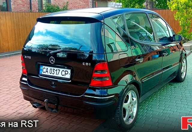 Черный Мерседес А класс, объемом двигателя 1.7 л и пробегом 294 тыс. км за 4200 $, фото 3 на Automoto.ua